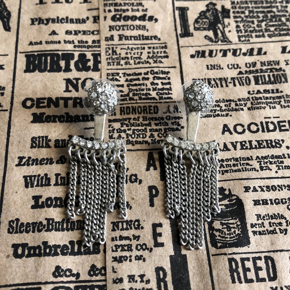 Cute silver dangle earrings!
